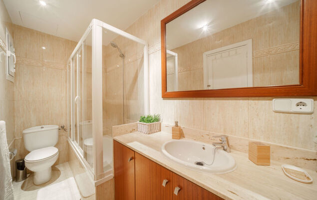 Marina Sea Views - Photo 12